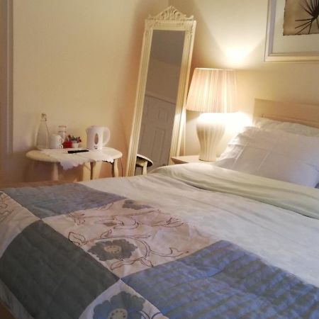 The Vee Guest Accommodation Waterford Exteriér fotografie