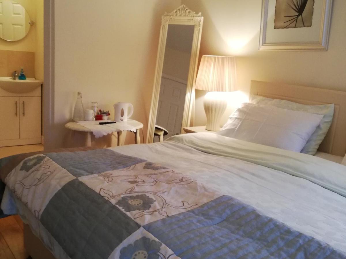 The Vee Guest Accommodation Waterford Exteriér fotografie