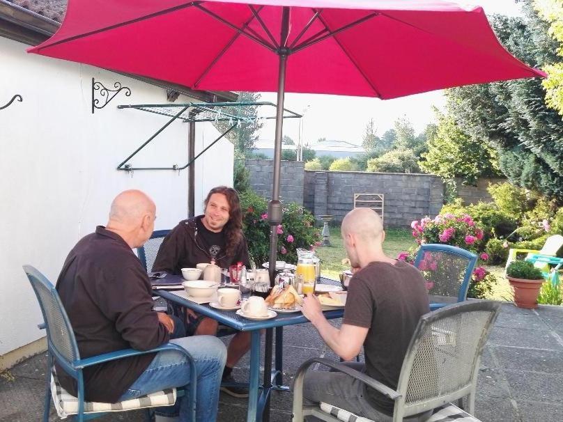 The Vee Guest Accommodation Waterford Exteriér fotografie